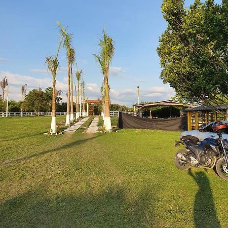 Rancho De Puerto Espejo Agrohotel Armenia  Luaran gambar